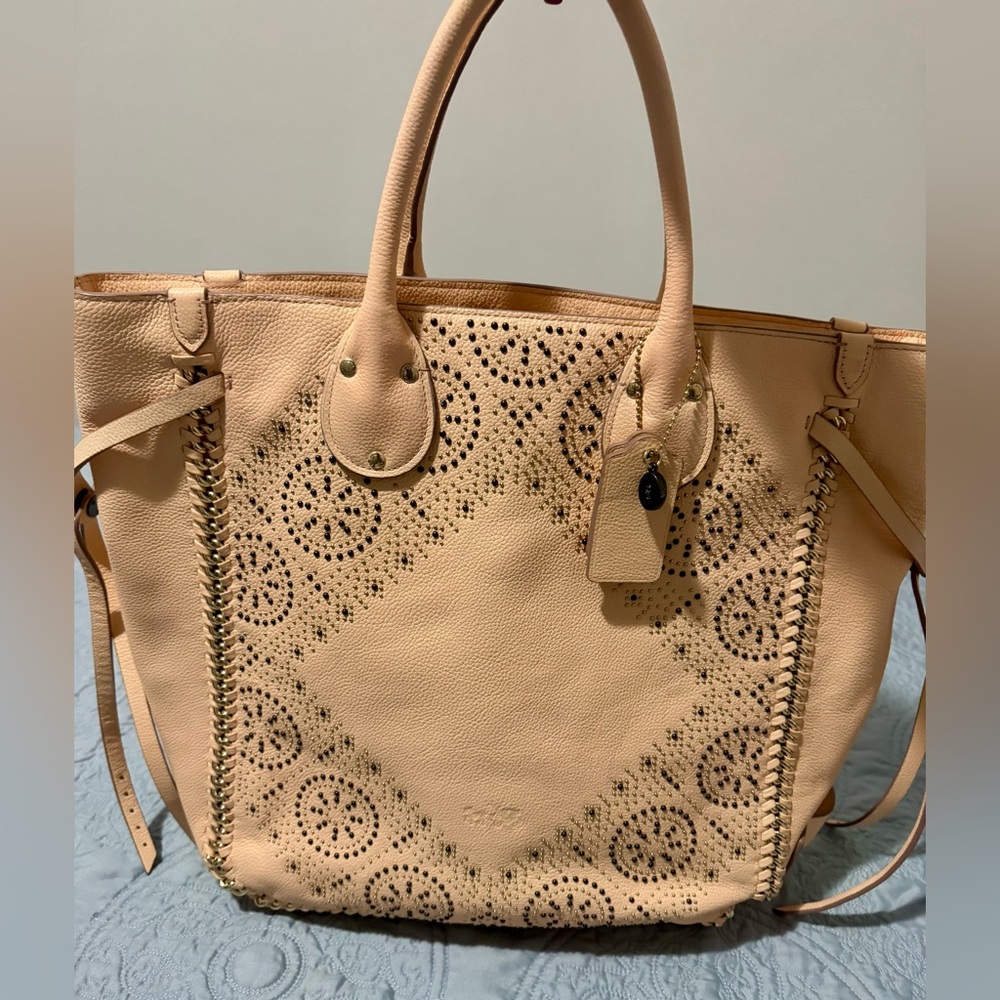 Coach pebbled leather Tatum tote gold/apricot